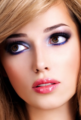 /Beautiful girls and gorgeous women