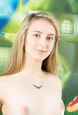 /Blonde Teen Lissa Nice Naked Model