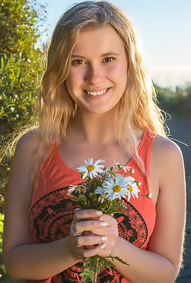 /Casey Natural Exhibitionist