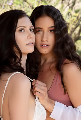 Scarlet Full Nude Erotica